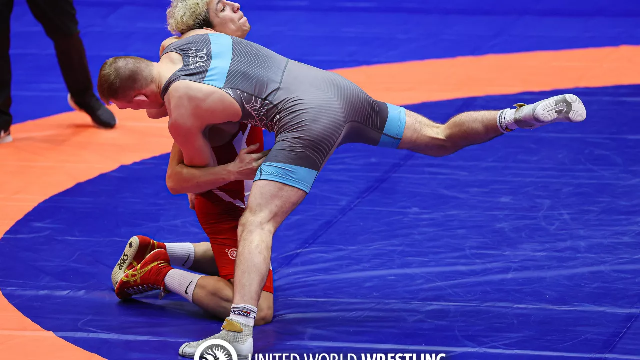 MŚJ: Zelimkhan Mutsukhaev powalczy w repasażach | PZZ